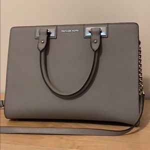 Michael Kors Quinn Large Satchel - Grey / Silv…